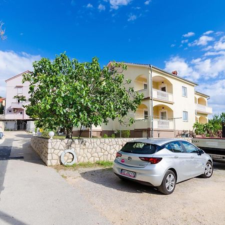 Apartments Alex Lopar Luaran gambar