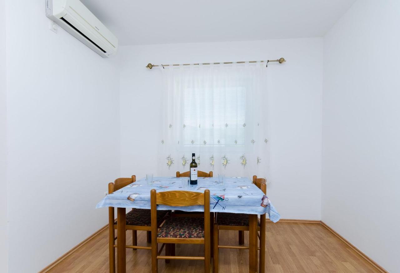 Apartments Alex Lopar Luaran gambar
