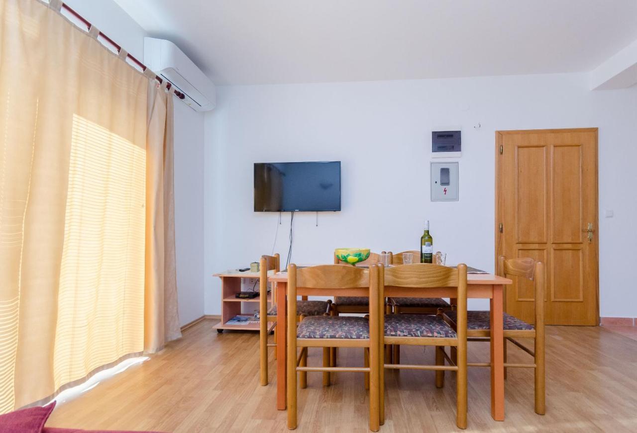 Apartments Alex Lopar Luaran gambar