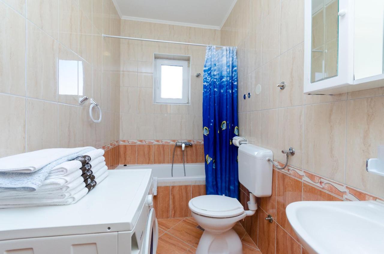 Apartments Alex Lopar Luaran gambar