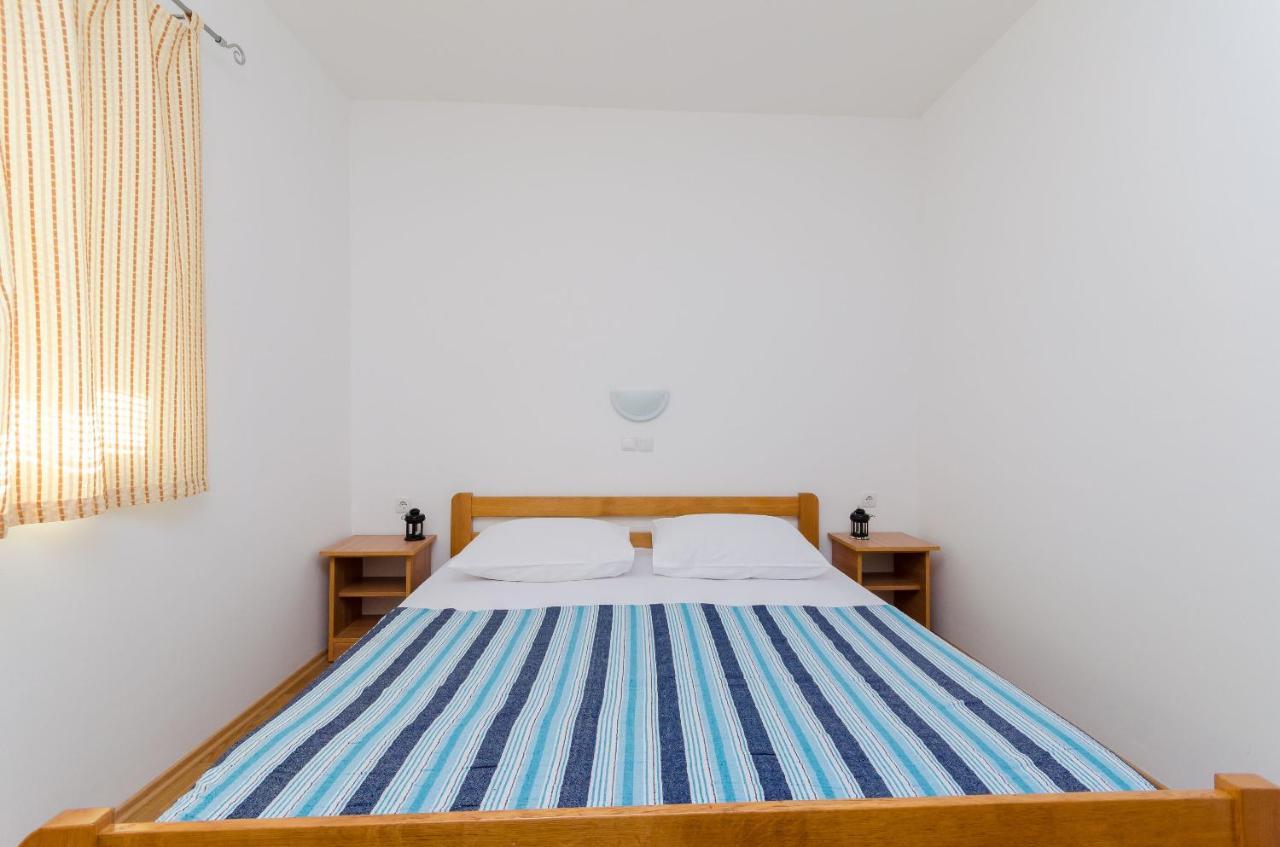 Apartments Alex Lopar Luaran gambar