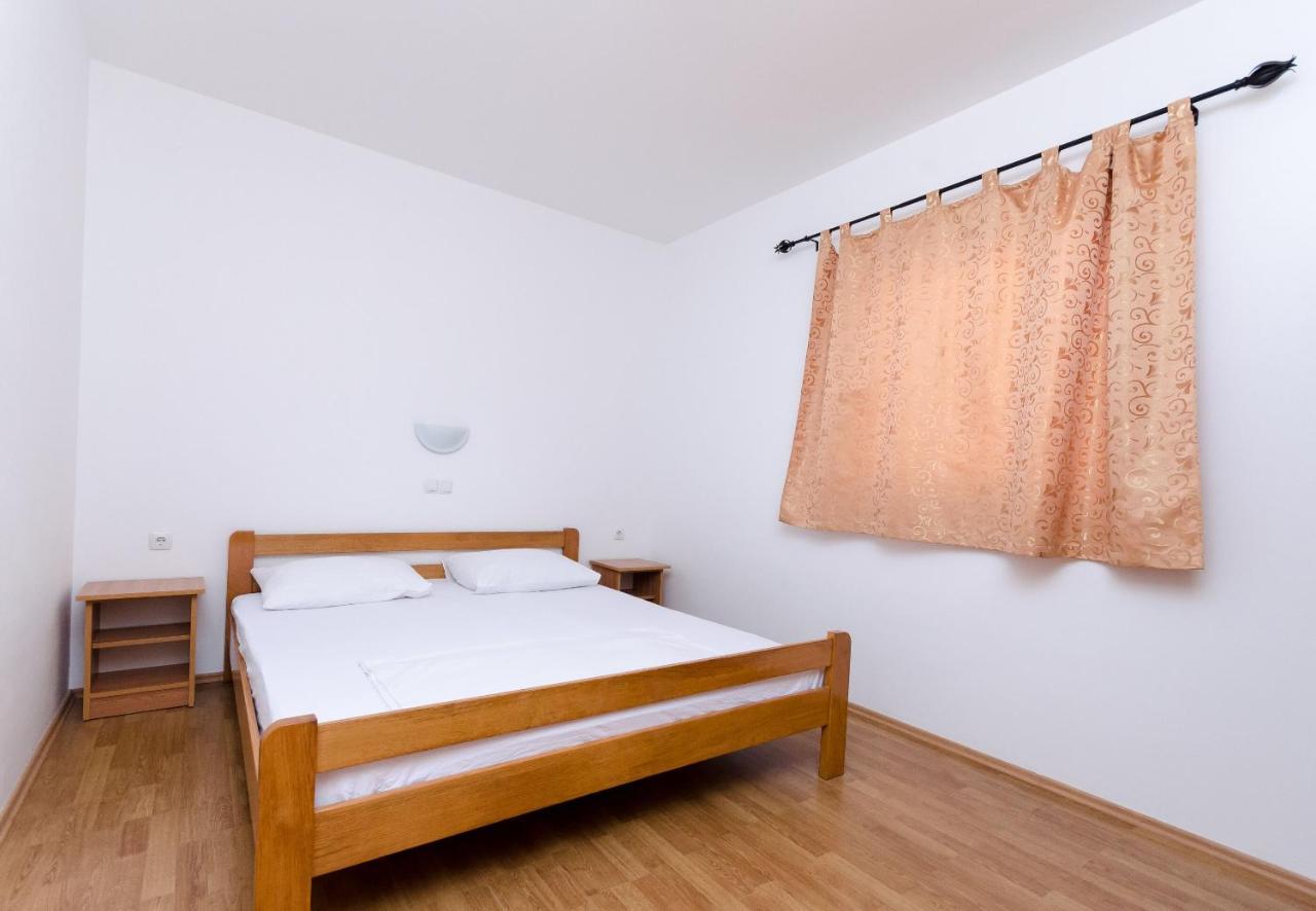 Apartments Alex Lopar Luaran gambar